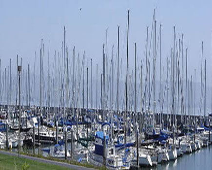 Sierra Point Yacht Club