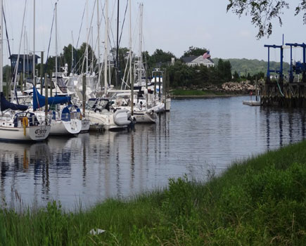 Saugatuck Harbor Yacht Club